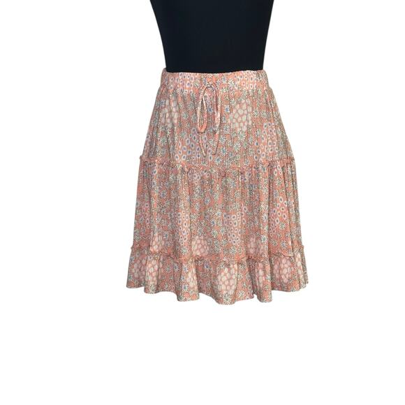 Caution to the wind melon white floral pull on mini skirt size Small - Picture 11 of 11